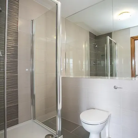O'connell Bridge Apartment *